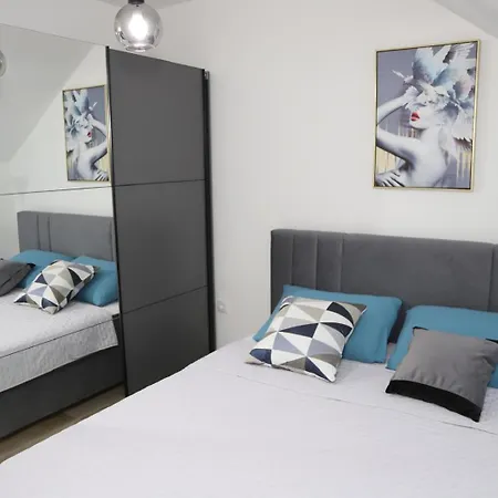Apartman Mirjana Sremska Mitrovica Exterior foto